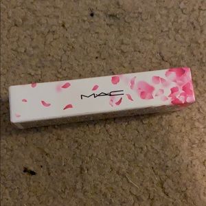 Mac cosmetics pink a boo lipglass